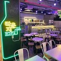 2F フリーラウンジ